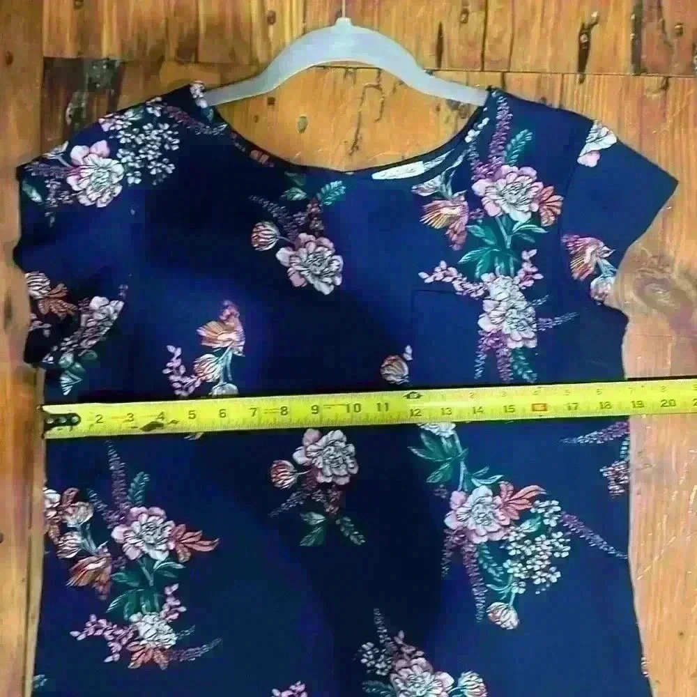Lily White Floral Black & Navy Blouse tops bundle sleeve size medium - Picture 8 of 12